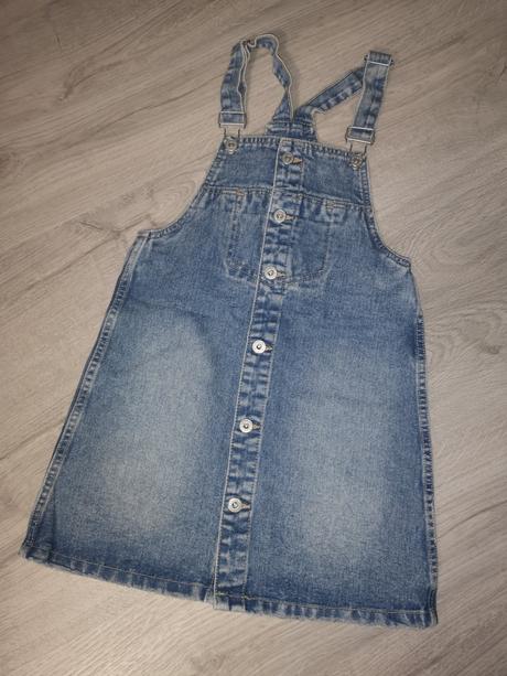 Riflove šaty na ramienka, 146