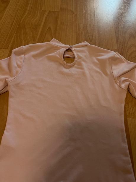 Bledoružové tanečné body, 134