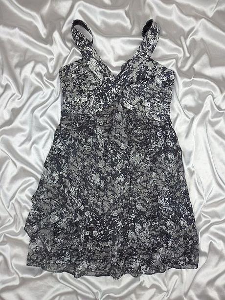 Luxusné elegantné šaty, 42