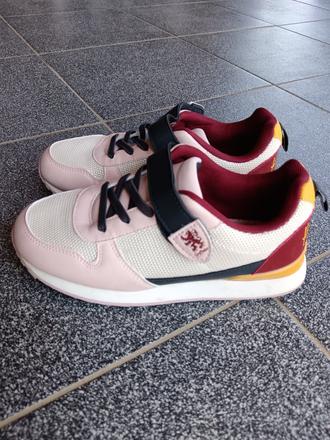 Tenisky, reserved,35