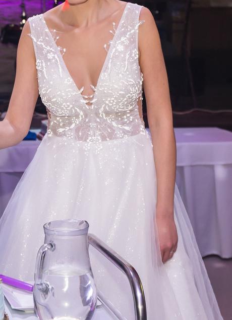 Predám svadobné šaty, 36