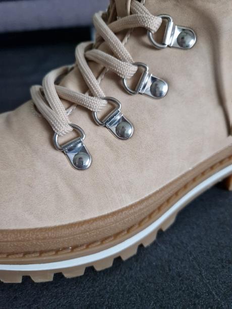 Kotníkové topánky, 38