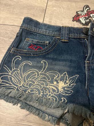 Riflové kraťasy, ed hardy,32