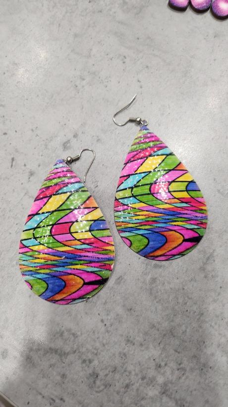 Výrazné visiace náušnice, 