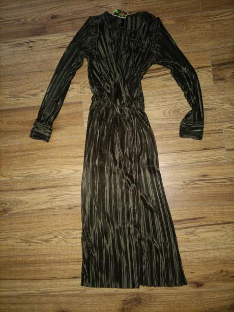 Spoločenské šaty, m