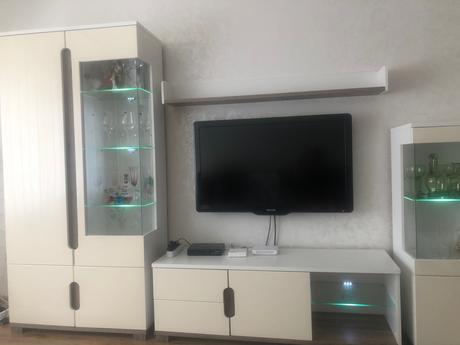 Obývacia stena s podsvietením,