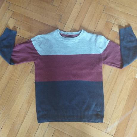 Kvalitný sveter, authentic,128
