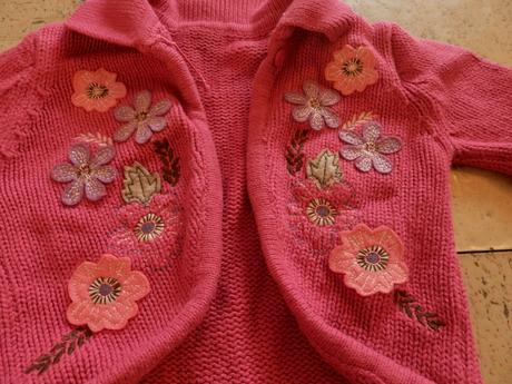 Prekrasny svetrik s kvietkami na 12-18 mes., morris mouse,80
