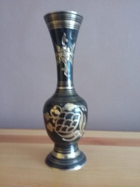 Indická mosadzná váza,