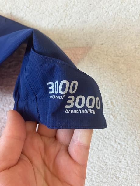 Prechodná bunda, 128