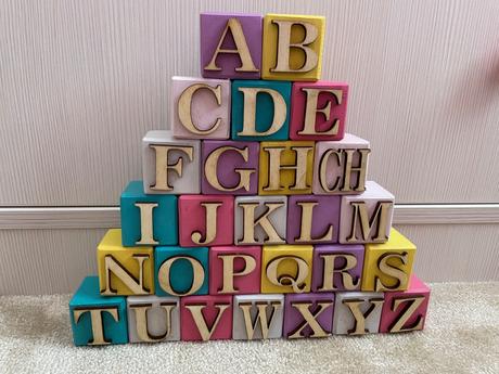 Drevené kocky abeceda,