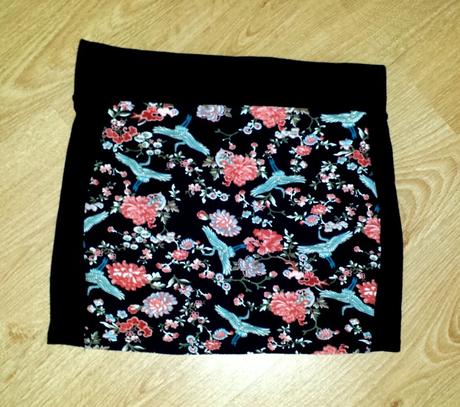 Sukna m, clockhouse,m