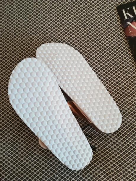 Metalické šlapky, 38