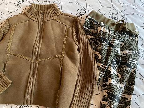 Teplá mikina skhuaban  v. 110, 110