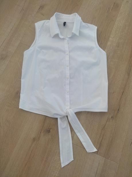 Biela crop- kosela, amisu,s