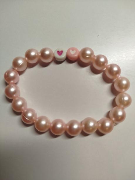Perleťový náramok, 