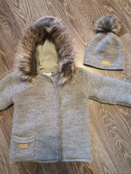 Súprava lattante(svetrik+ čiapka s brmbolcom), 104