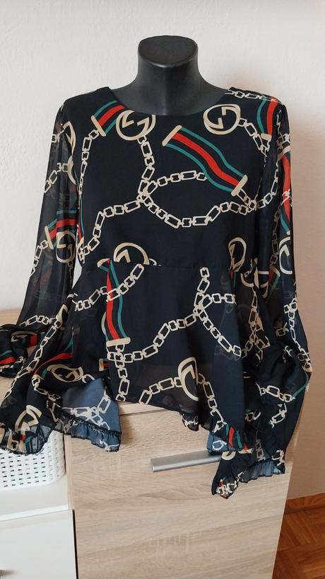 Asymetrická blúzka, m