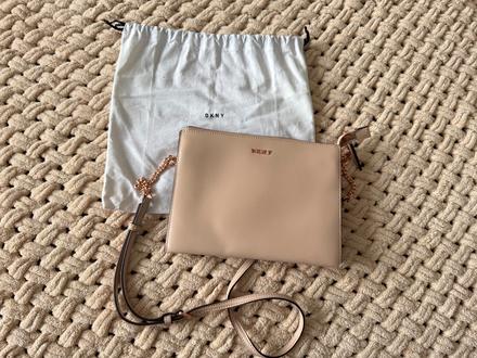 Dkny béžová kabelka - psaníčko, dkny