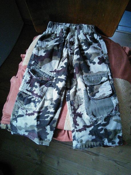 Maskáčové manchestraky, 92