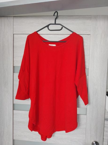 Tricko reserved, reserved,l