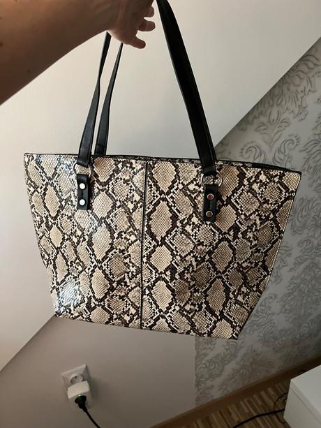 Kabelka veľká s hadim vzorom, stradivarius