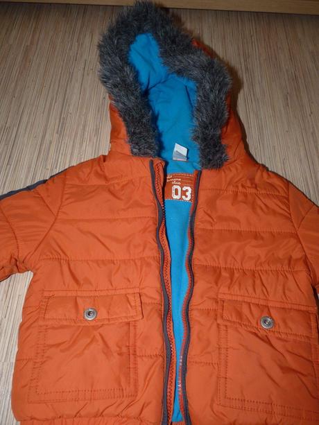 Krasna zimna bundicka,86,caa, c&a,86