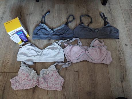 Podprsenky na kojenie, 75,b