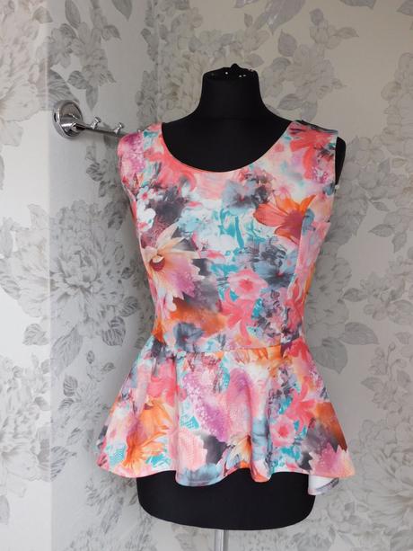 Pekna trendy bluzka, 36