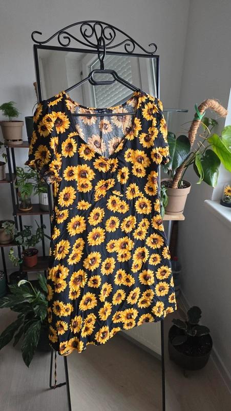 Slnečnicové šaty, l