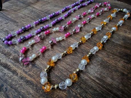 Naramky a nahedelniky na venčekovú slavnost,