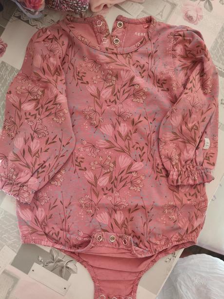 Staroružové body s kvietkami reserved, reserved,80