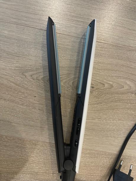 Žehlička na vlasy remington, 