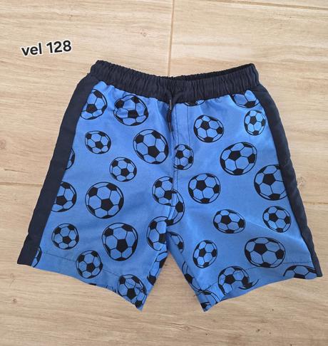 Plavkove sortky futbal, 128