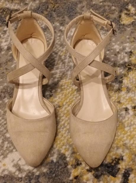 Béžové lodičky, 36