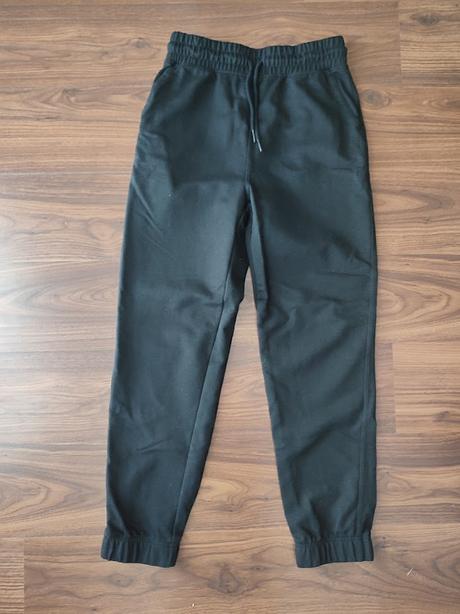 Čierne tepláky, decathlon,xs