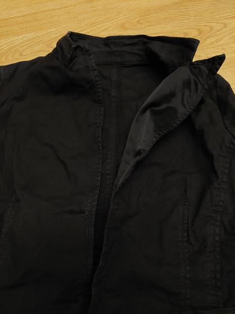 Cierne riflove sako, 42