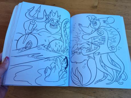 Hrubá omaľovánka s nálepkami princess,