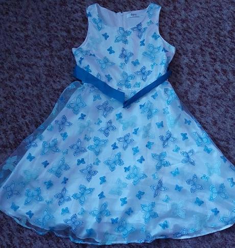 Priehladné modré šaty so vzorom motýľov, bonprix,xxl