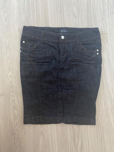 Stradivarius riflova sukňa, 38