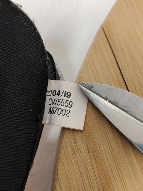 Detské futbalové chrániče holení adidas, veľkosť m,