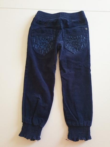 Manchestrové tmavomodré nohavice, 110