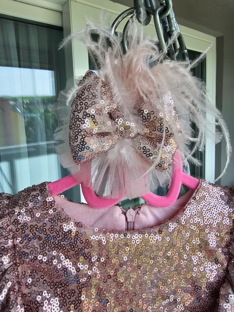 Luxusné tylové flitrované šaty, 104