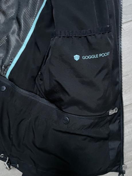 Nevica lyžiarská bunda veľmi kvalitná, 42