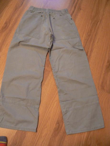 Chlapčenské nohavice č. 140/146, 140