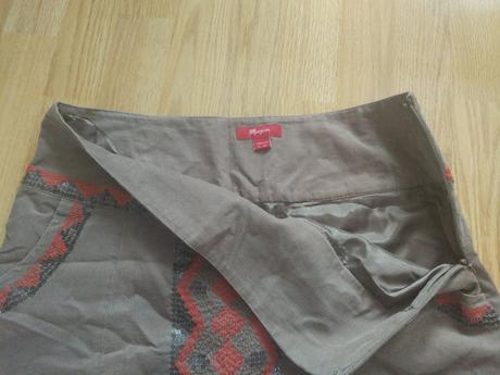 Dámska sukňa monsoon, 40