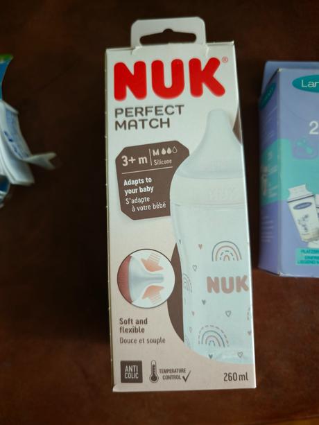 Fľašky, cumle na fľašku, sáčky na mlieko, termo na, 