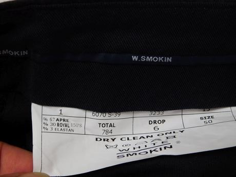 Luxusný pánsky oblek tmavomodrej farby, m