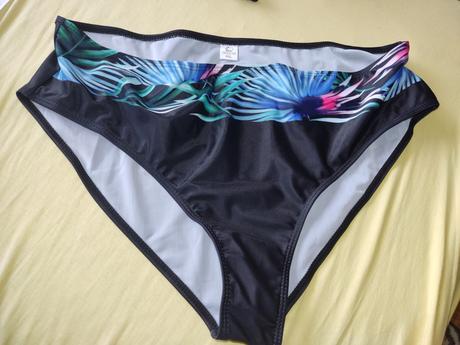 Nové plavky, 4xl