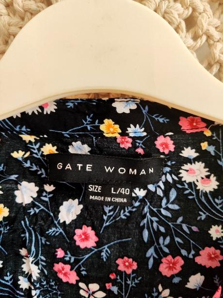 Kvietkovaná blúzka, gate,l